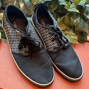 Toms Black Sneakers (size 10.5 Mens)